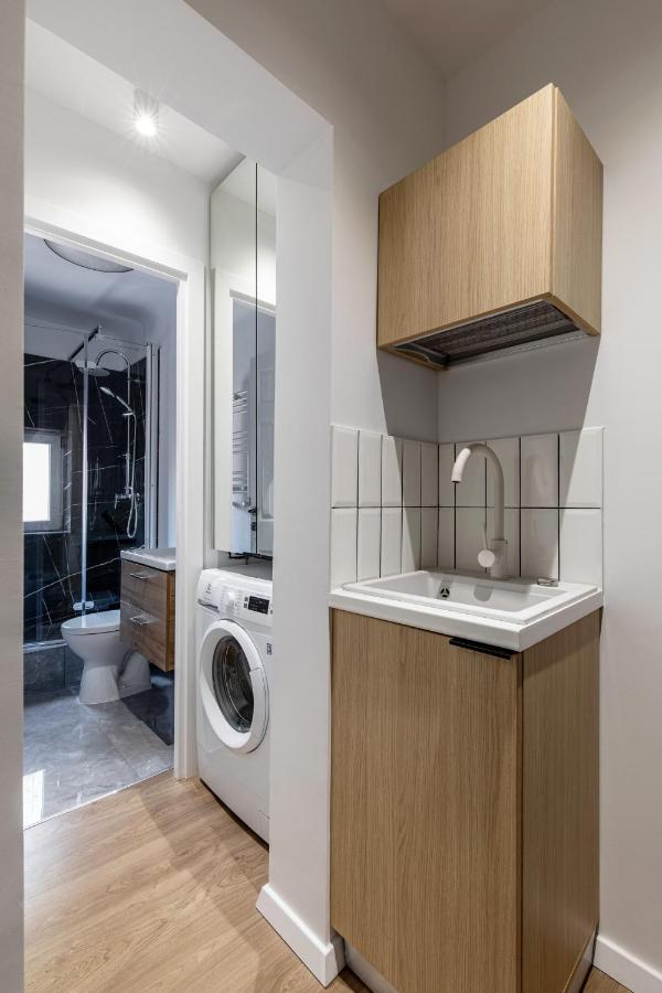 Little Attic By Citylife Suites Bucarest Extérieur photo